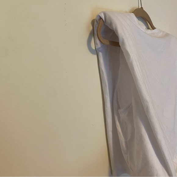 Babaton | Shoulder Pad Cropped Tank | Women’s M | White - Picture 3 of 4